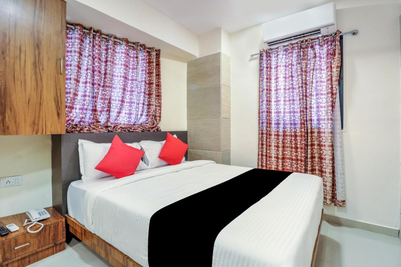 Hotel Crystal Inn Mumbai Bagian luar foto