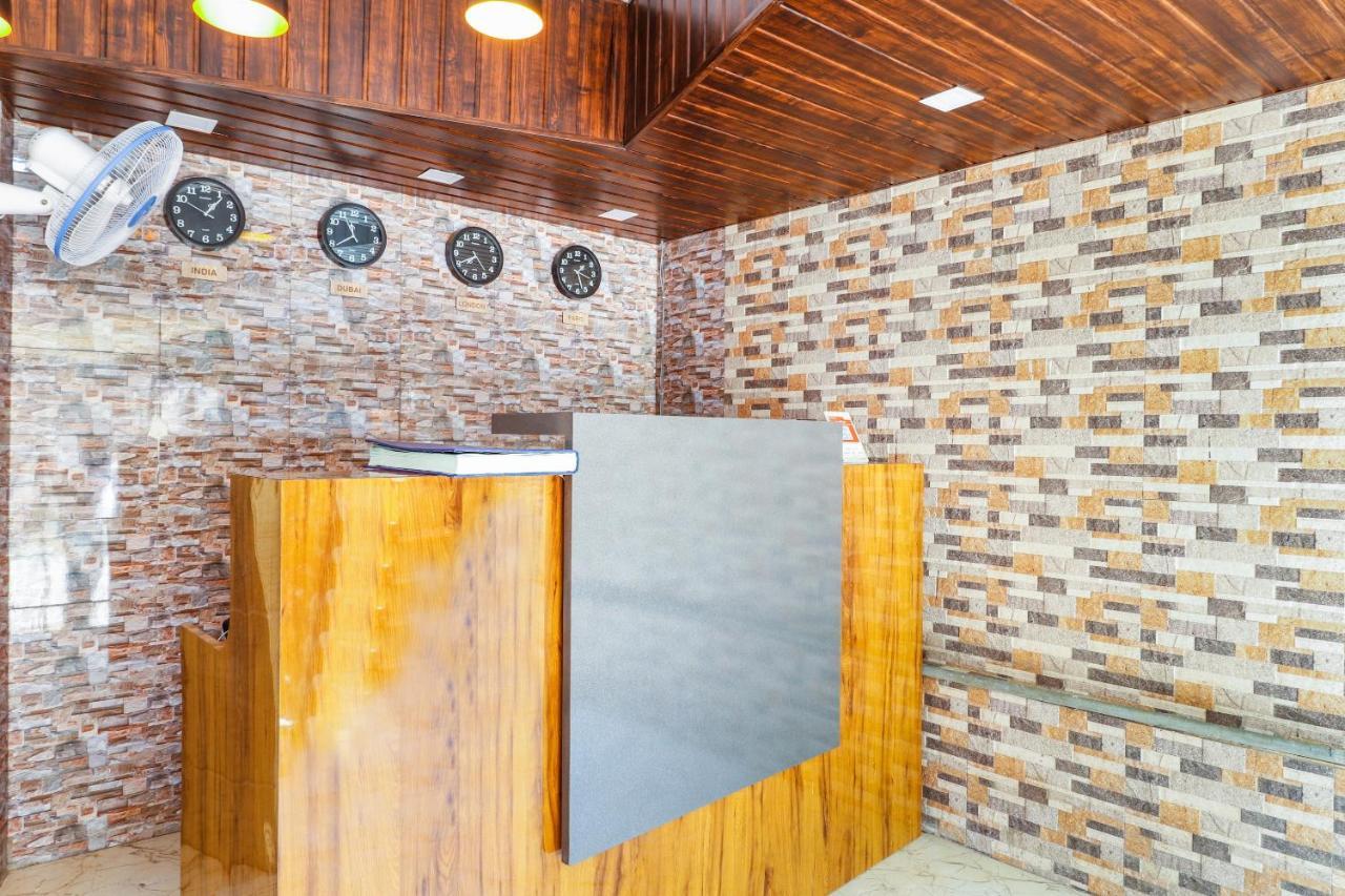 Hotel Crystal Inn Mumbai Bagian luar foto
