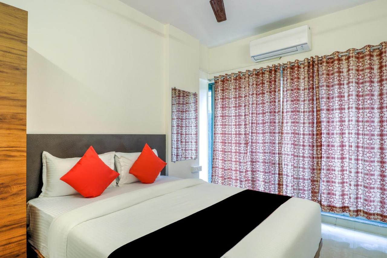Hotel Crystal Inn Mumbai Bagian luar foto
