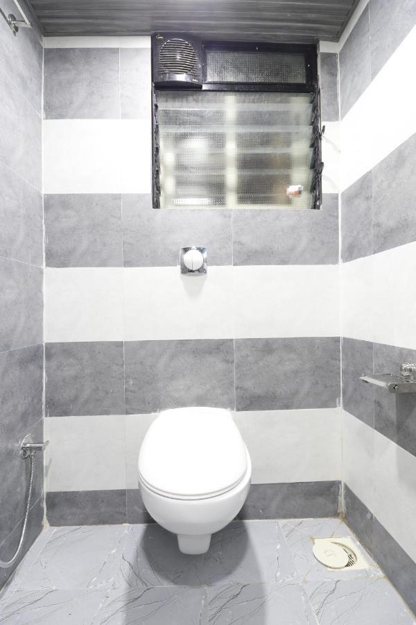 Hotel Crystal Inn Mumbai Bagian luar foto